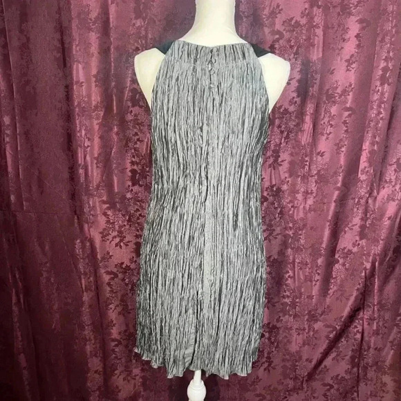 Vintage Silver Satin Crepe Shift Dress With Flower Metallic Women's Size 10 - Picture 5 of 9